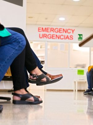 emergency-waiting-room